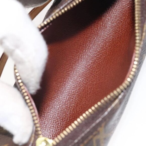 LOUIS VUITTON Monogram Papillon Pouch LV Auth - Picture 13 of 16